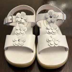 Footmates Size 12 - White Leather Sandals - decorated w/ white leather flowers.